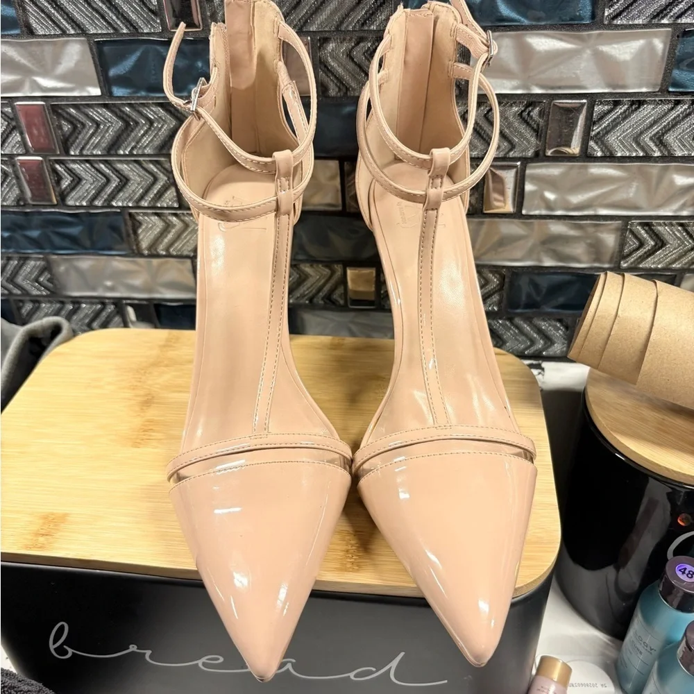Chic Beige Patent Leather Heels